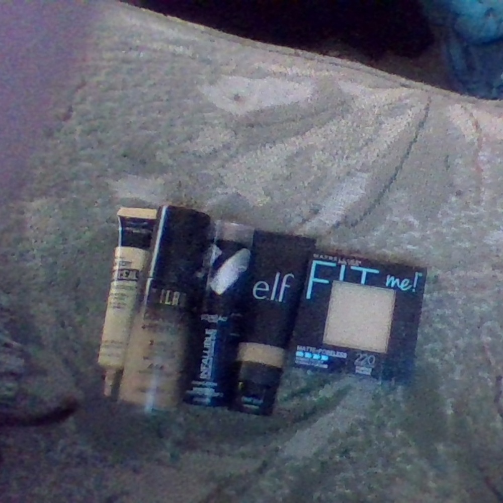 Natural Beige makeup package